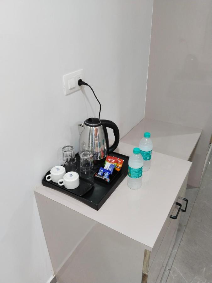 Hotel The Vital 苏拉特 外观 照片